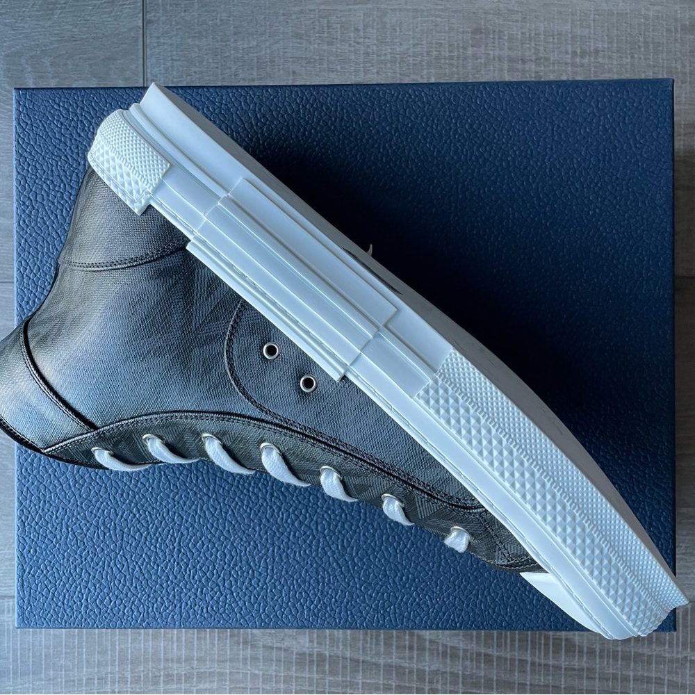 Brand New Dior Sneakers - Picture 6 of 12